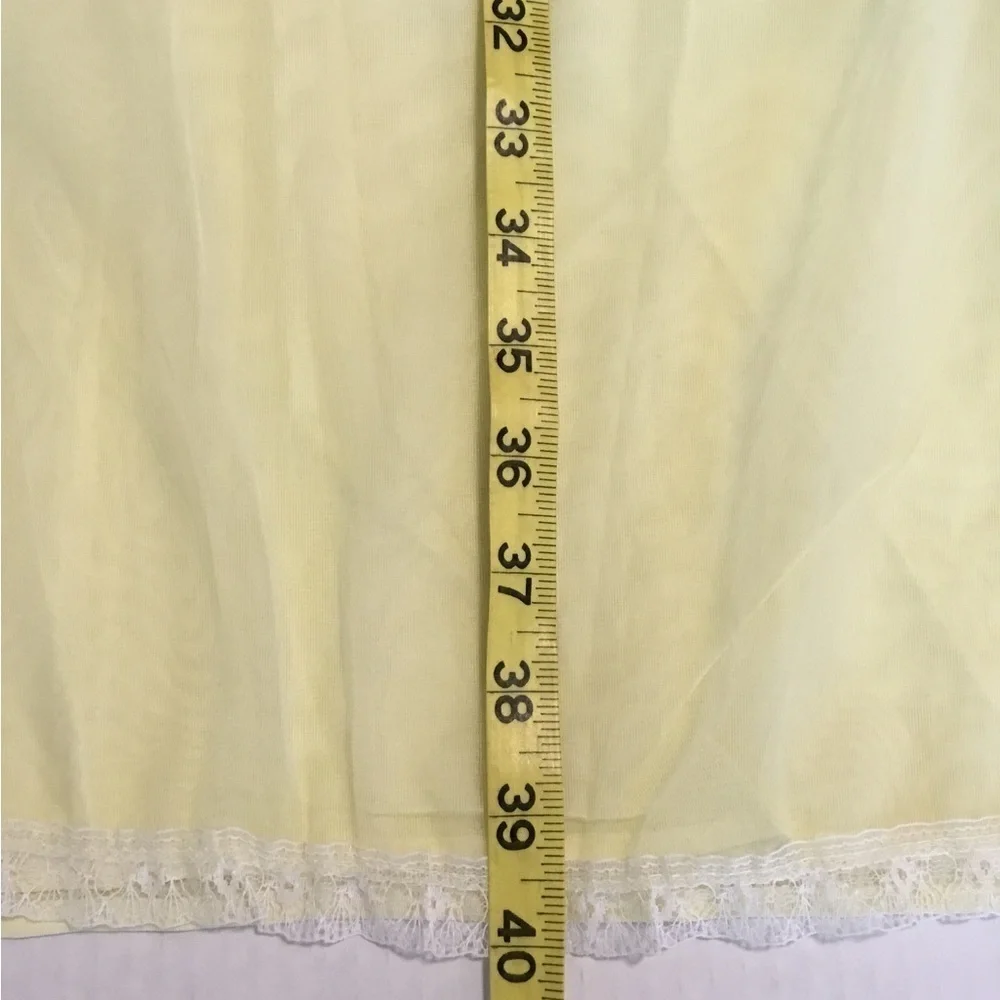 VINTAGE nylon floral nightgown